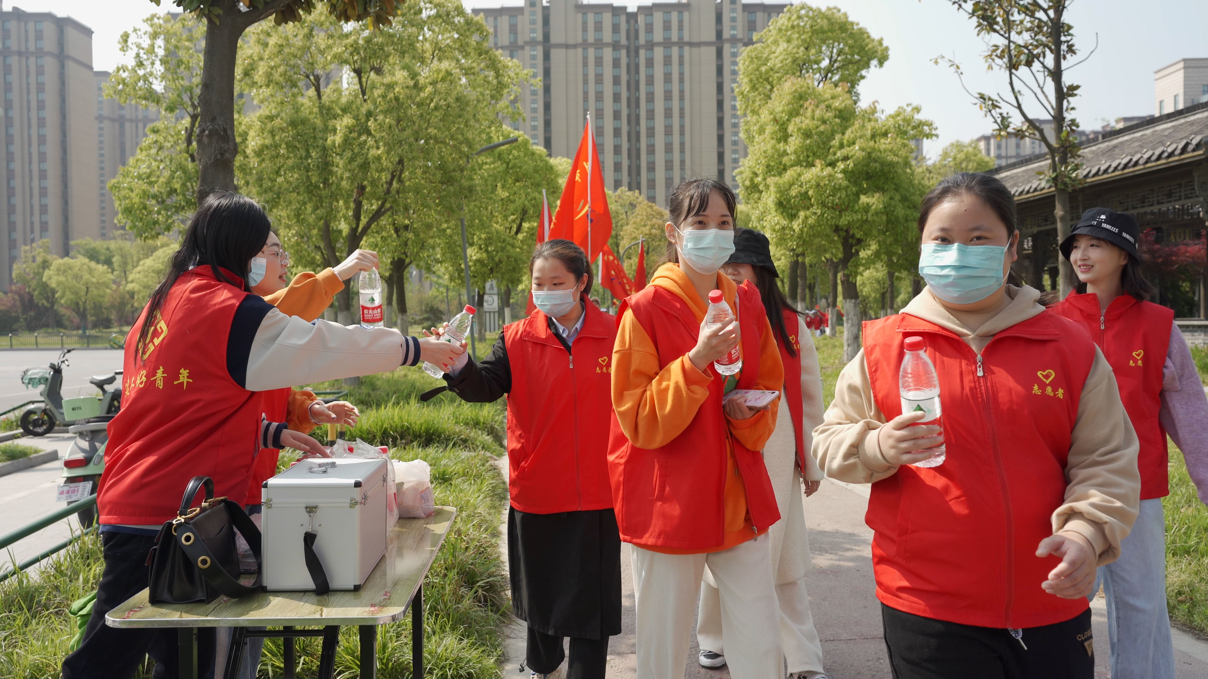 1682653447854299.jpg 7fc86bc6b13c5bb54a116be21a604fa.jpg